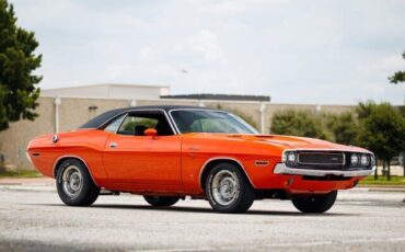 Dodge-Challenger-1970-4