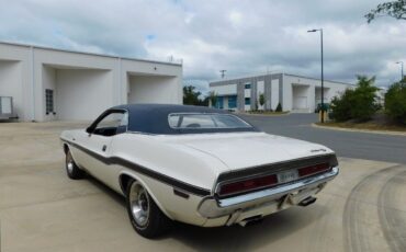 Dodge-Challenger-1970-8