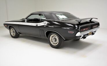 Dodge-Challenger-1971-2