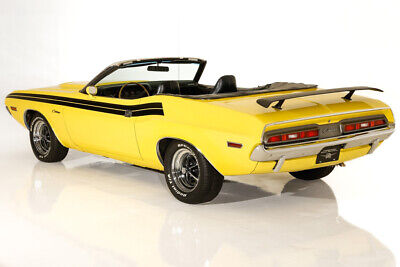 Dodge-Challenger-1971-3