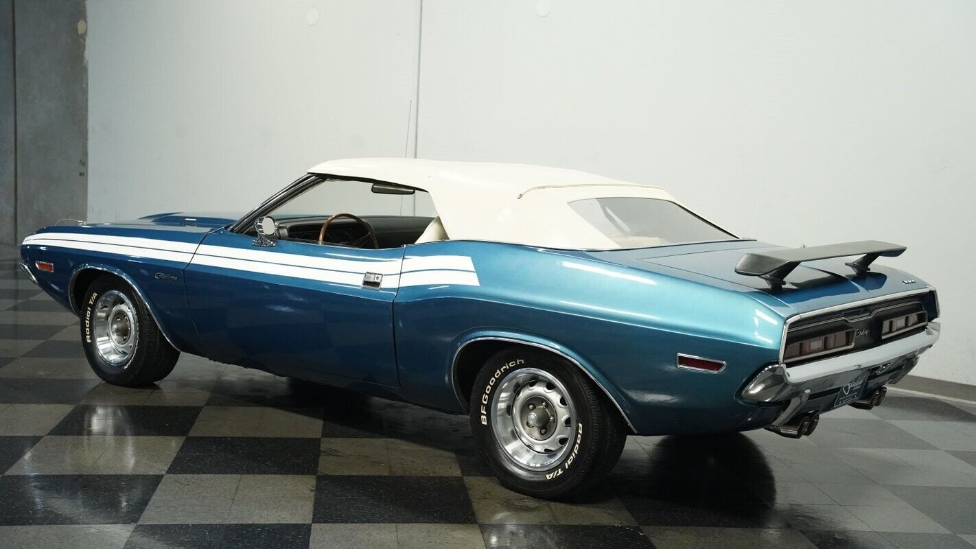 Dodge-Challenger-1971-6