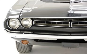 Dodge-Challenger-1971-8