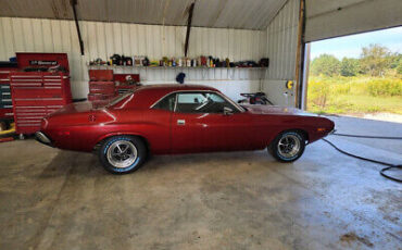 Dodge-Challenger-1973-3