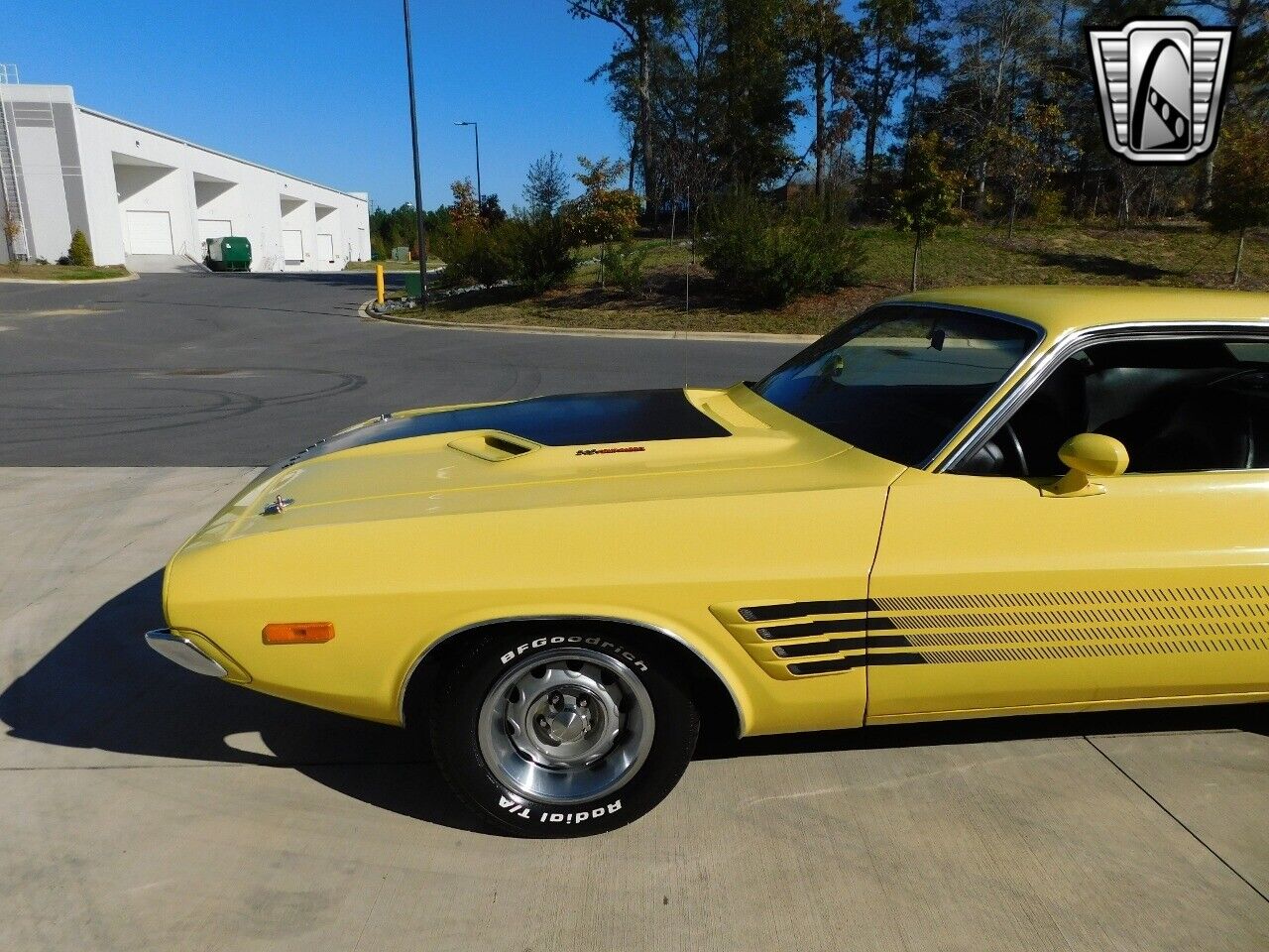 Dodge-Challenger-1973-5