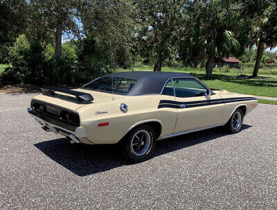 Dodge-Challenger-1973-6