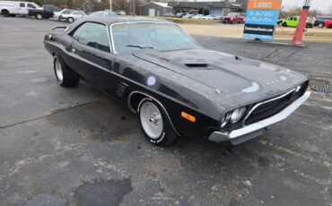 Dodge-Challenger-1974-1