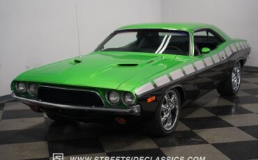 Dodge-Challenger-1974-21