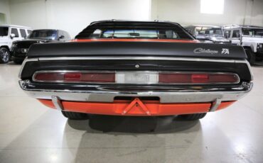 Dodge-Challenger-TA-340-Six-Pak-1970-4