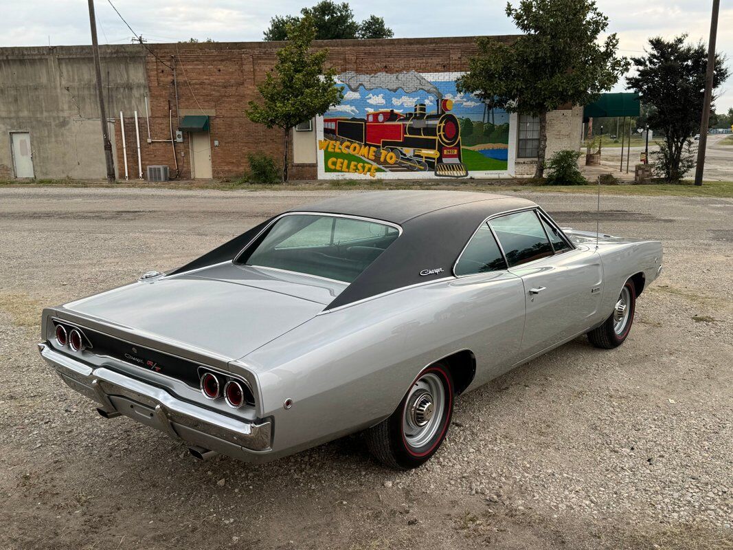 Dodge-Charger-1968-30