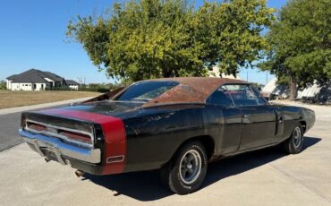 Dodge-Charger-1970-2