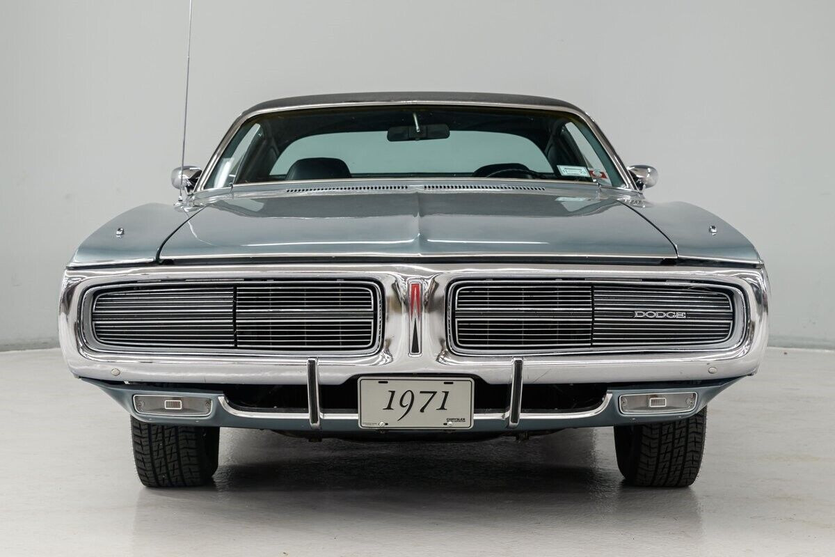 Dodge-Charger-1971-4