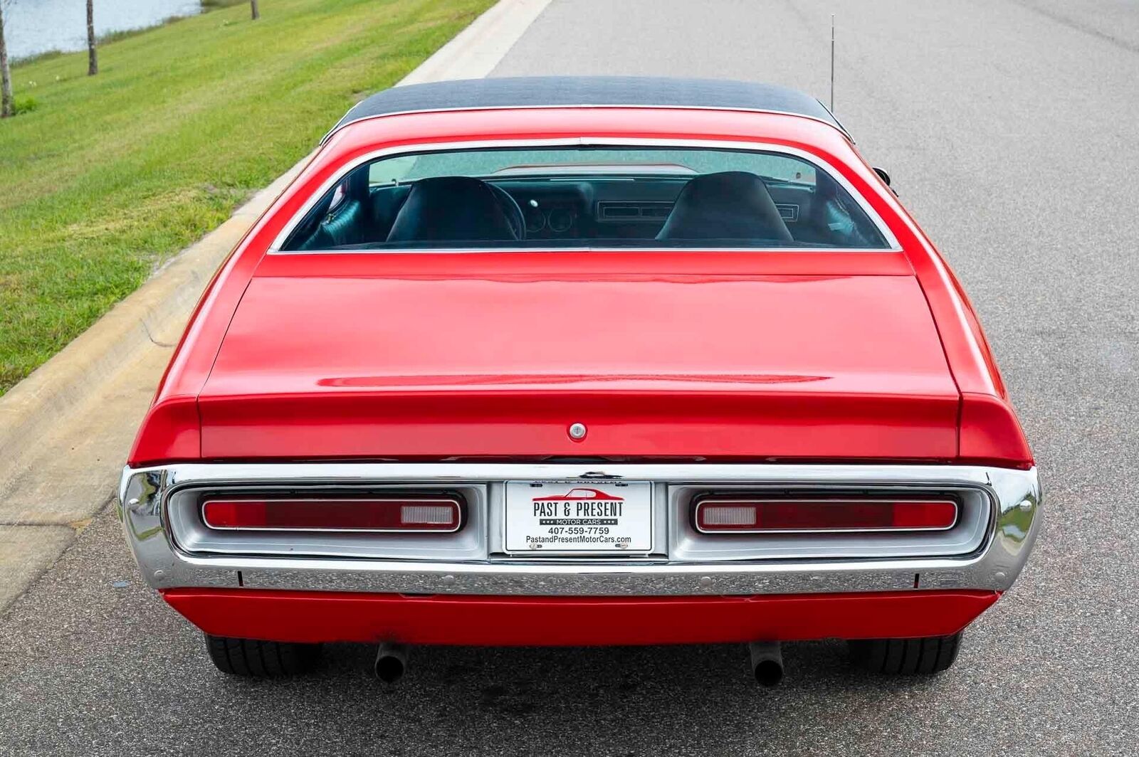 Dodge-Charger-1972-4