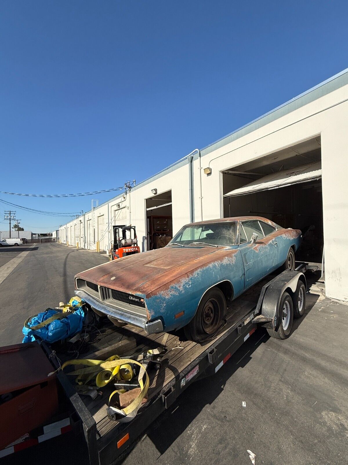 Dodge-Charger-Coupe-1969-2