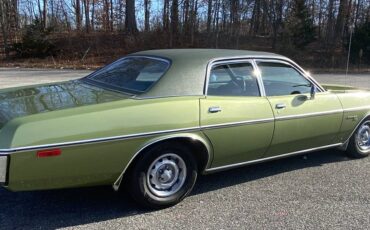 Dodge-Coronet-1972-2