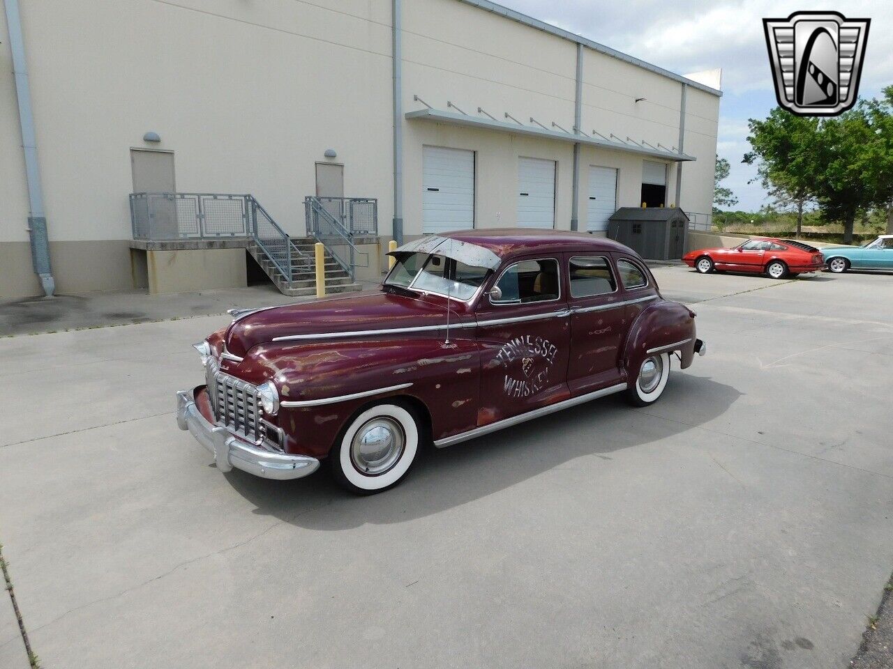 Dodge-Custom-1948-9