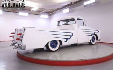 Dodge-D100-SWEPTSIDE-1957-5