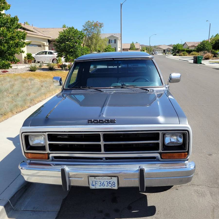 Dodge-D250-club-cab-1990-1