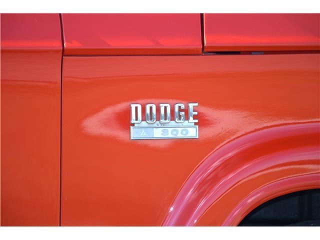 Dodge-D300-1971-23