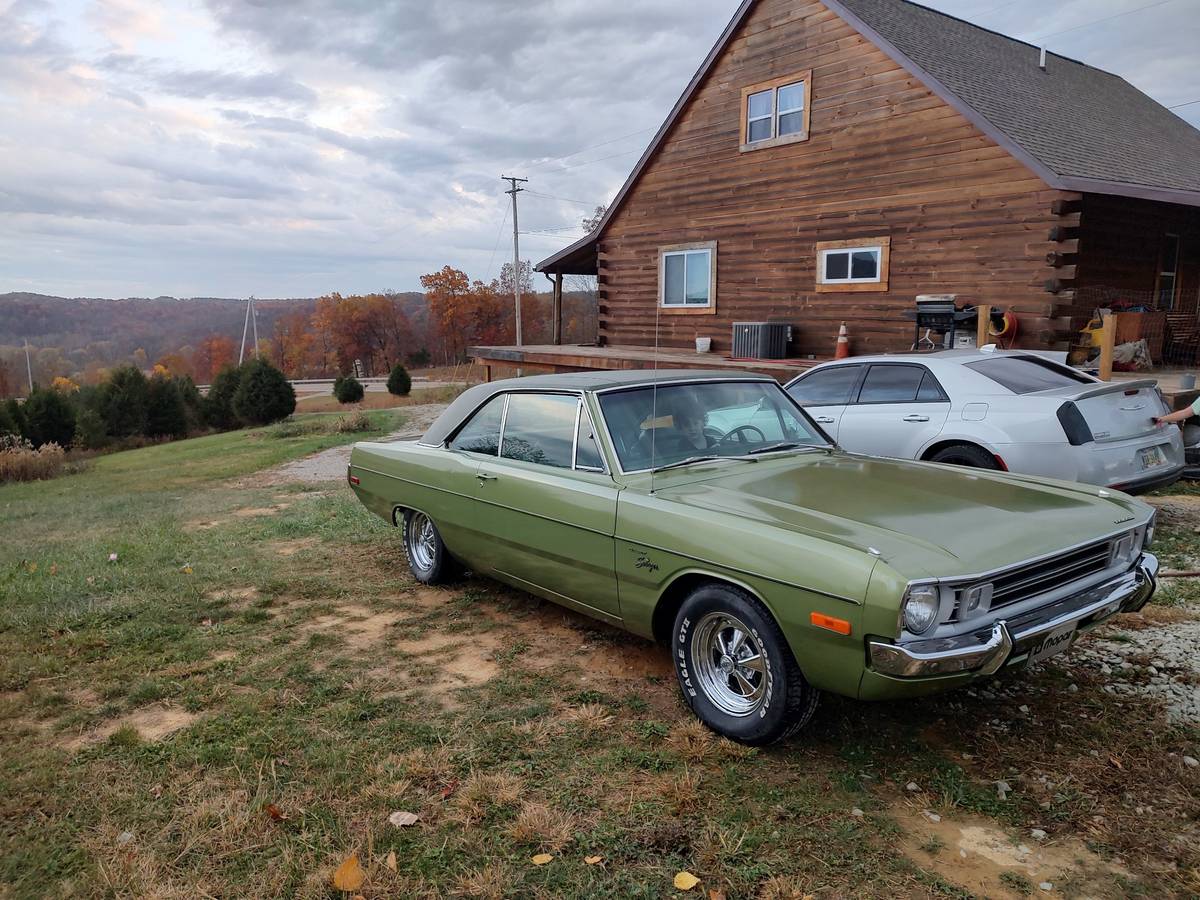 Dodge-Dart-swinger-1972-5