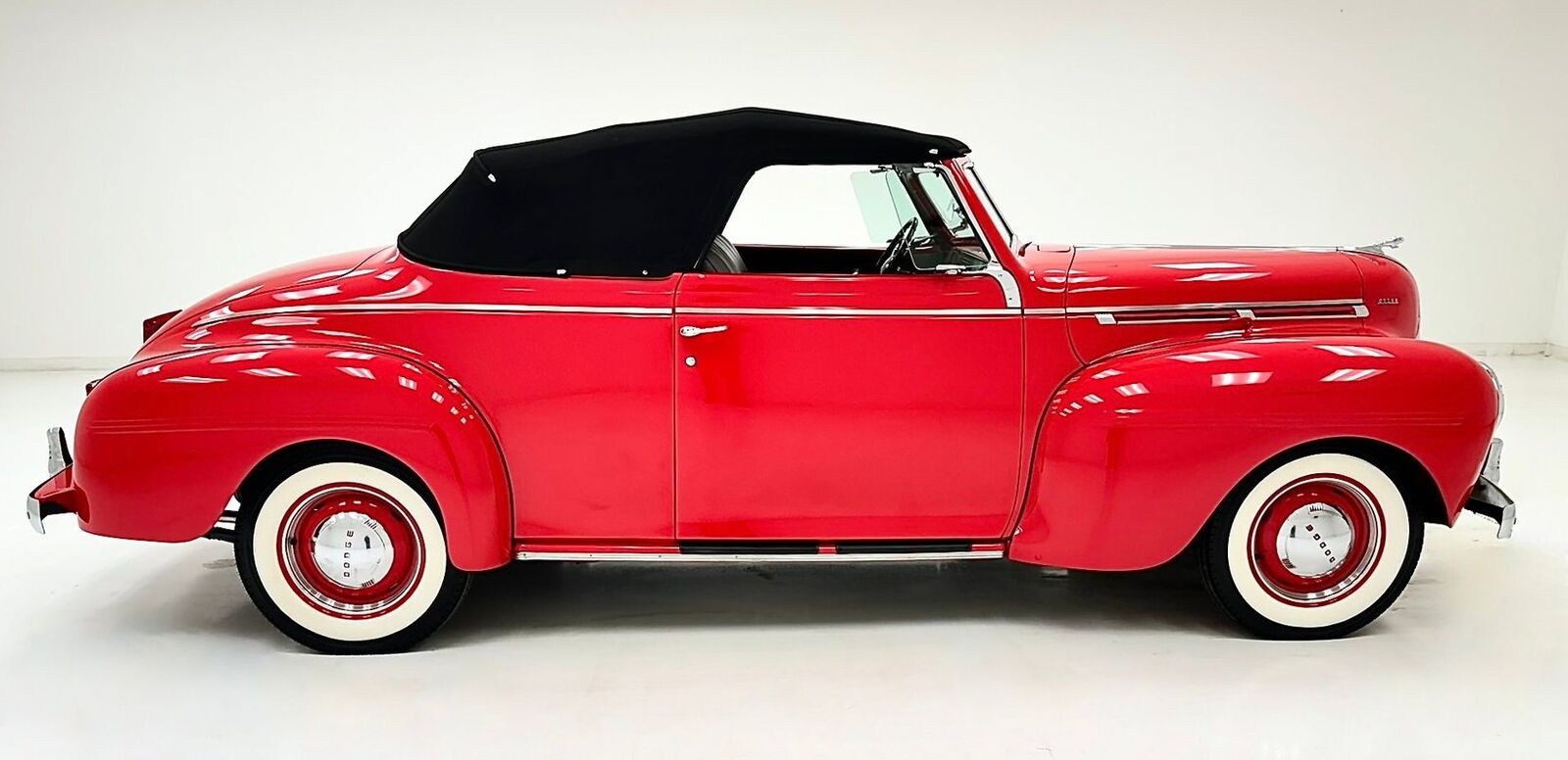 Dodge-Luxury-Liner-Cabriolet-1940-8