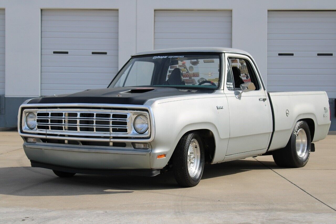 Dodge-Other-Pickups-Cabriolet-1976-2