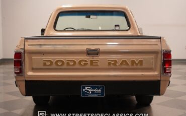 Dodge-Other-Pickups-Pickup-1984-13