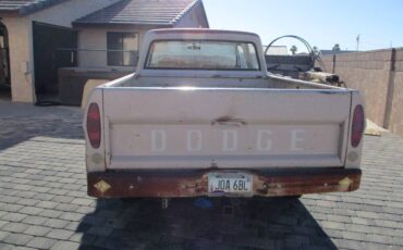 Dodge-Pickup-crew-cab-1968-2