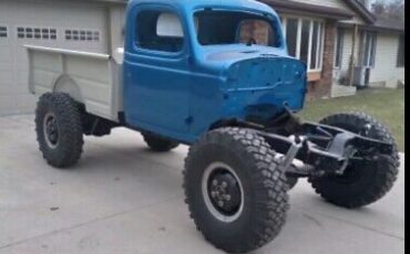 Dodge-Power-Wagon-1955-2