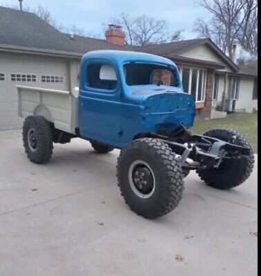 Dodge-Power-Wagon-1955-2