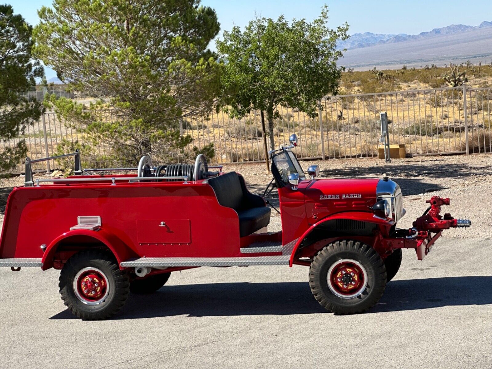 Dodge-Power-Wagon-Cabriolet-1950-2