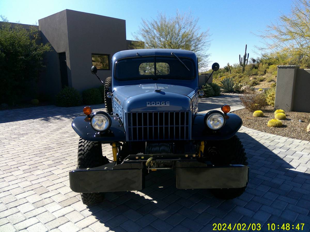 Dodge-Powerwagon-1947-1