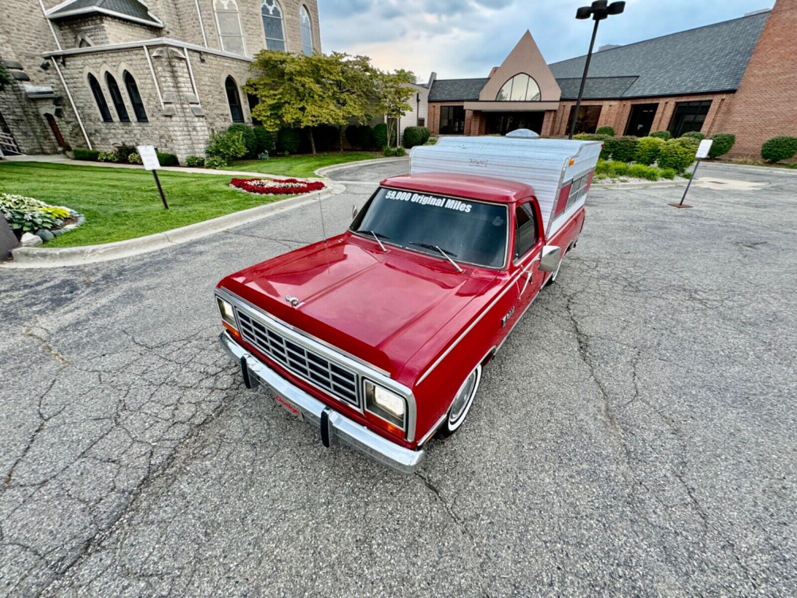 Dodge-Ram-1500-1985-37