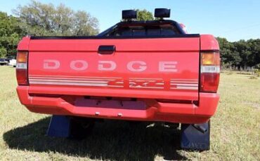 Dodge-Ram-1500-Pickup-1988-1