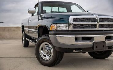 Dodge-Ram-2500-Pickup-1995-1