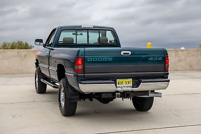 Dodge-Ram-2500-Pickup-1995-10