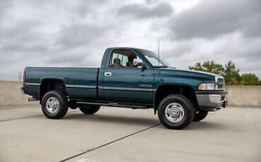 Dodge-Ram-2500-Pickup-1995-3