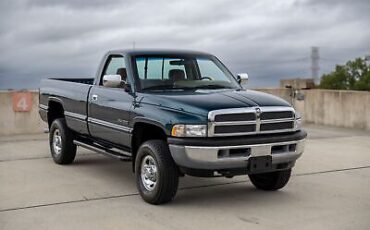 Dodge-Ram-2500-Pickup-1995-4