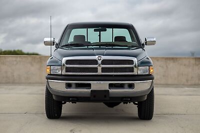 Dodge-Ram-2500-Pickup-1995-5