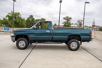 Dodge-Ram-2500-Pickup-1995-8