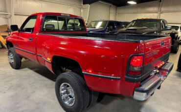 Dodge-Ram-3500-Pickup-1995-3