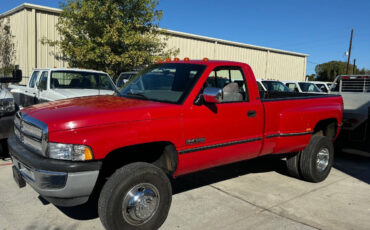 Dodge-Ram-3500-Pickup-1995-4