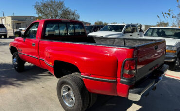 Dodge-Ram-3500-Pickup-1995-9