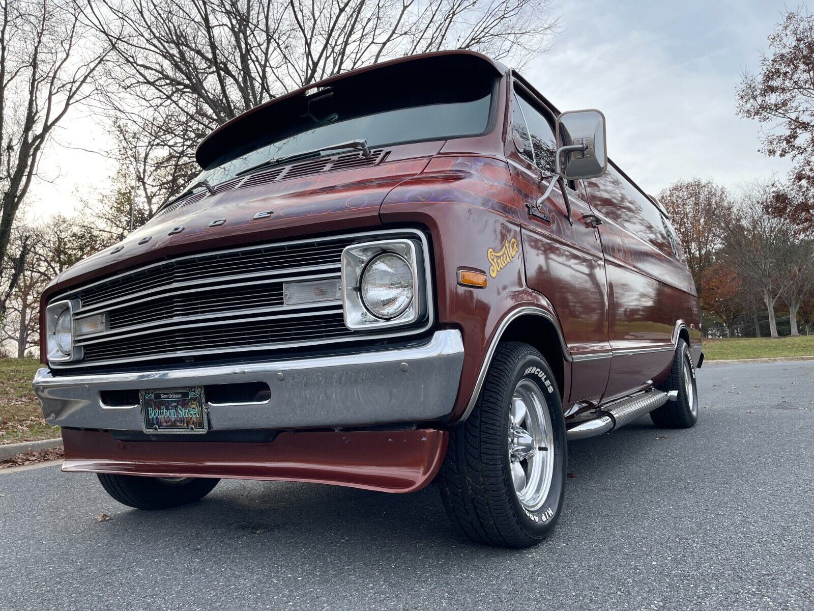 Dodge-Ram-Van-1977-2