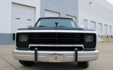 Dodge-Ramcharger-1990-9