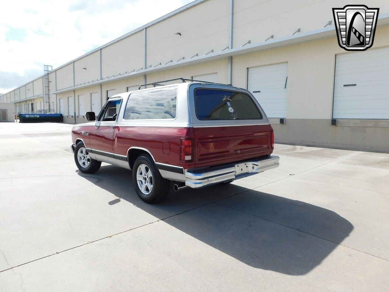 Dodge-Ramcharger-Cabriolet-1988-10