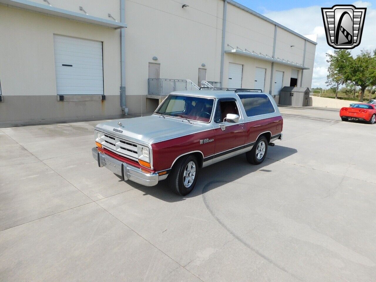 Dodge-Ramcharger-Cabriolet-1988-11