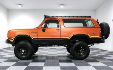 Dodge-Ramcharger-SUV-1978-3