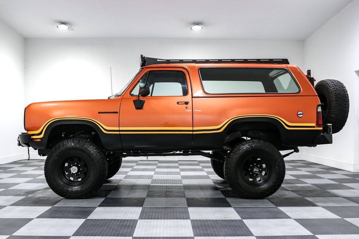 Dodge-Ramcharger-SUV-1978-3