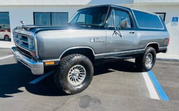 Dodge-Ramcharger-SUV-1986-7