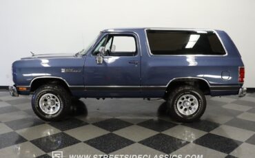 Dodge-Ramcharger-SUV-1988-2